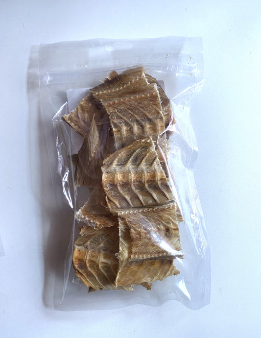 TROZOS DE PESCADO Peso: 70 GRMS.
