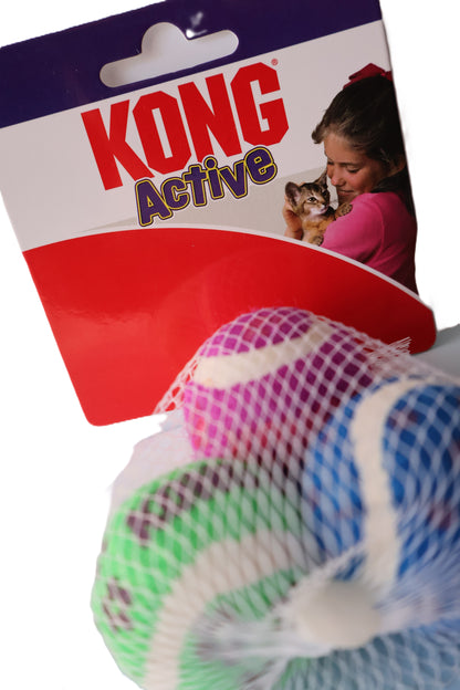 KONG PACK Three non-abrasive cat balls with bells. KONG Guarantee